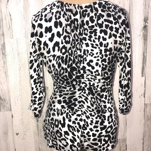 CACHE Black and White Cheetah Print Rouched Top - Picture 4 of 8